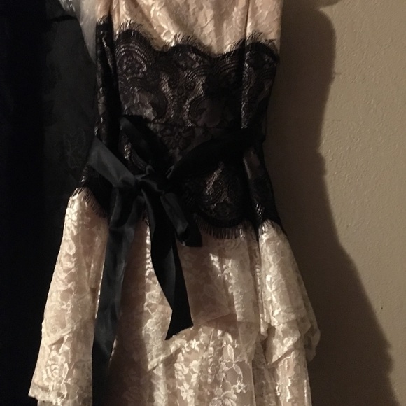 Dress - Picture 5 of 6